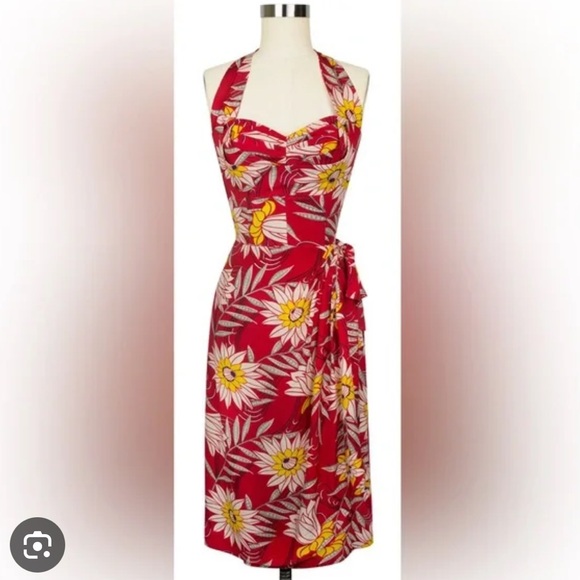 Trashy Diva Dresses & Skirts - Trashy Diva Red Waterlilies Lena sarong size 12